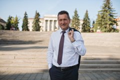 Ректор Волинського університету задекларував новий автомобіль за 2,6 млн грн