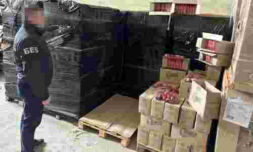 34-річного прикарпатця судитимуть за підпільне виробництво вафель «Світоч Артек»