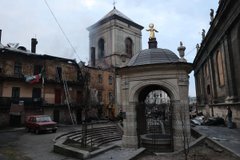 Польська міністерка закликала допомогти відновити історичний центр Львова після удару РФ