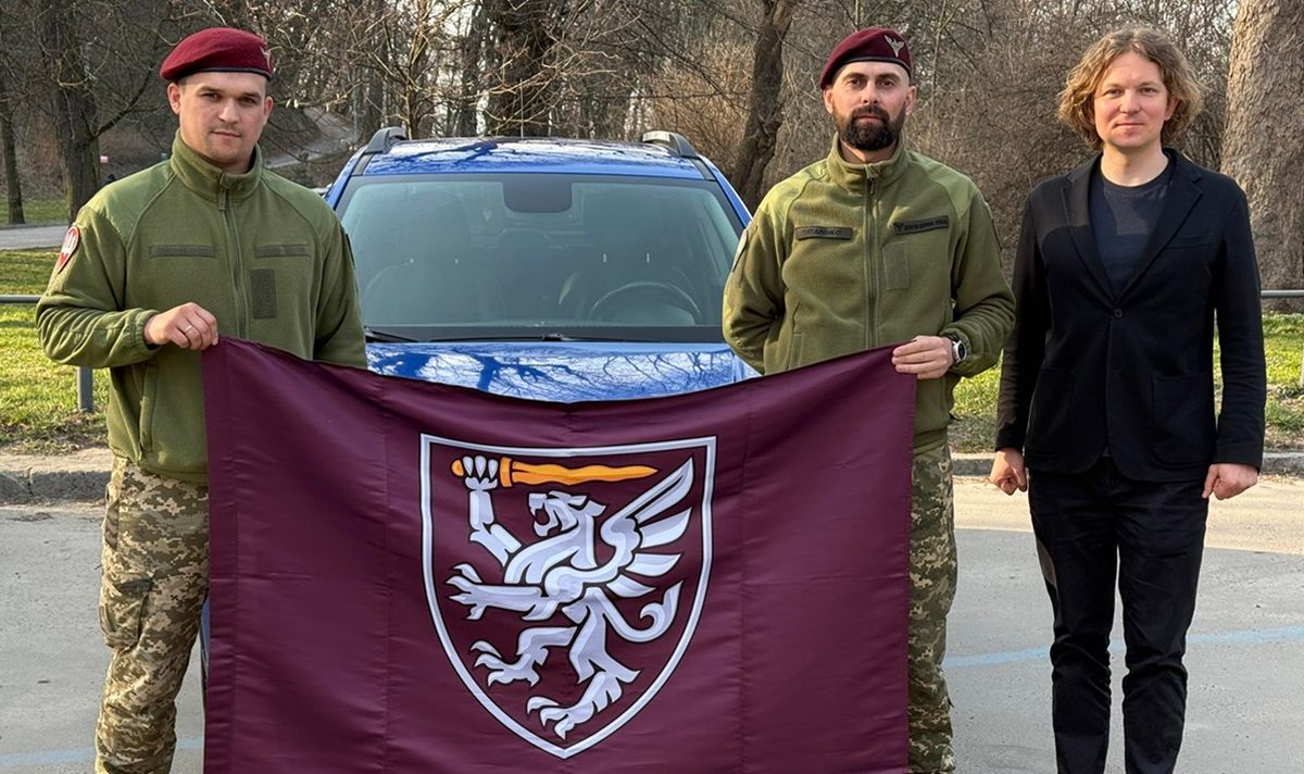 Головний архітектор Львова Антон Коломєйцев передав своє авто військовим