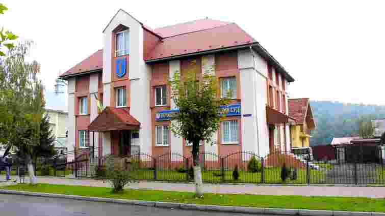 На Закарпатті суддя з фейковим дипломом роками отримував надбавку до зарплати