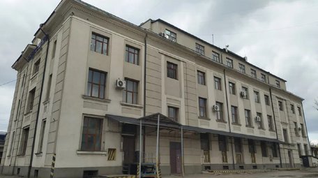 Власник «Арсену» за 461,5 млн грн купив майно «Укрпошти» на залізничному вокзалі Львова 