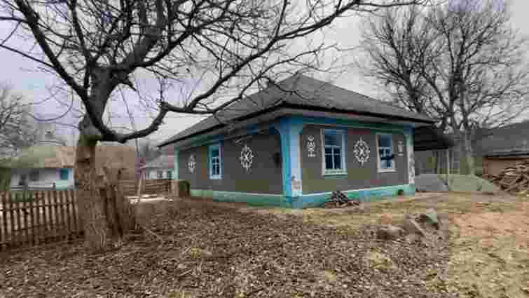 З глини і соломи: як хата без комунікацій в селі на Одещині перетворилась на сучасне житло