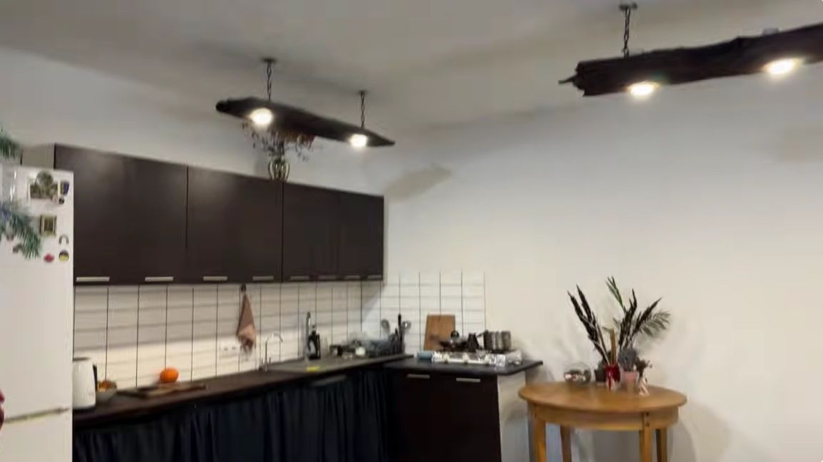 Кухню об'єднали з вітальнею (прінтскрін з відео Анастасії Сокол)