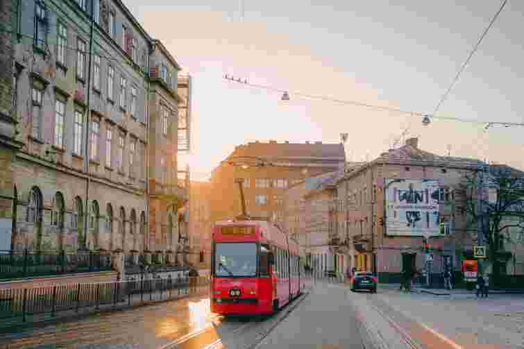 У Львові впорядкували низькопідлоговий транспорт для маломобільних пасажирів