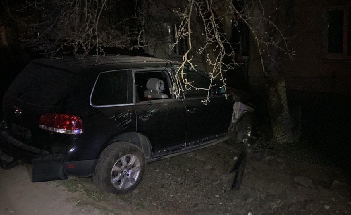 У Городку 20-річний водій Volkswagen Touareg збив 13-річну пішохідку