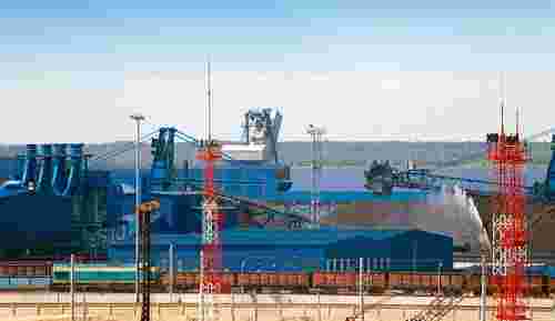 СБУ ударними дронами знову атакувала порт у Ленінградській області