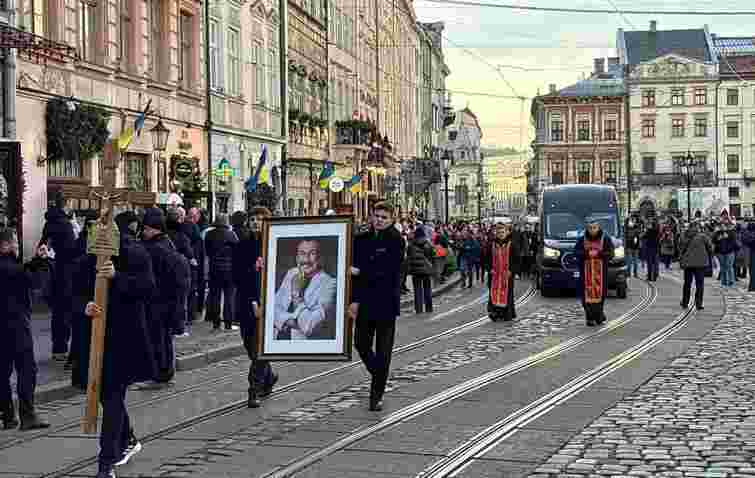 Петиція про присвоєння Героя України співаку Степанові Гізі зібрала голоси