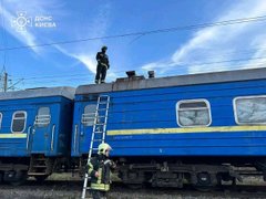 У Києві від ураження струмом на даху поїзда загинув підліток