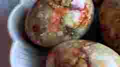 Все простіше, ніж здається спершу: як зробити мармурові крашанки