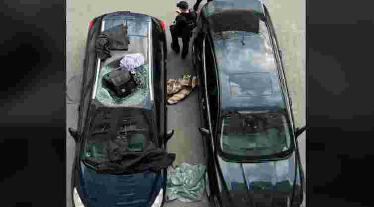 40-річний хуліган викинув телевізор з вікна шостого поверху у Львові