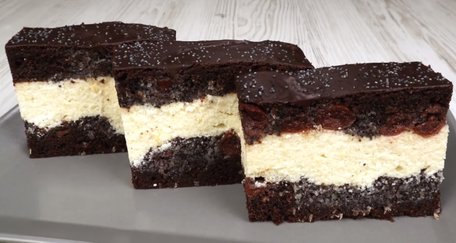 Ніжний сирник на литому тісті з вишнями та маком. Рецепт дня