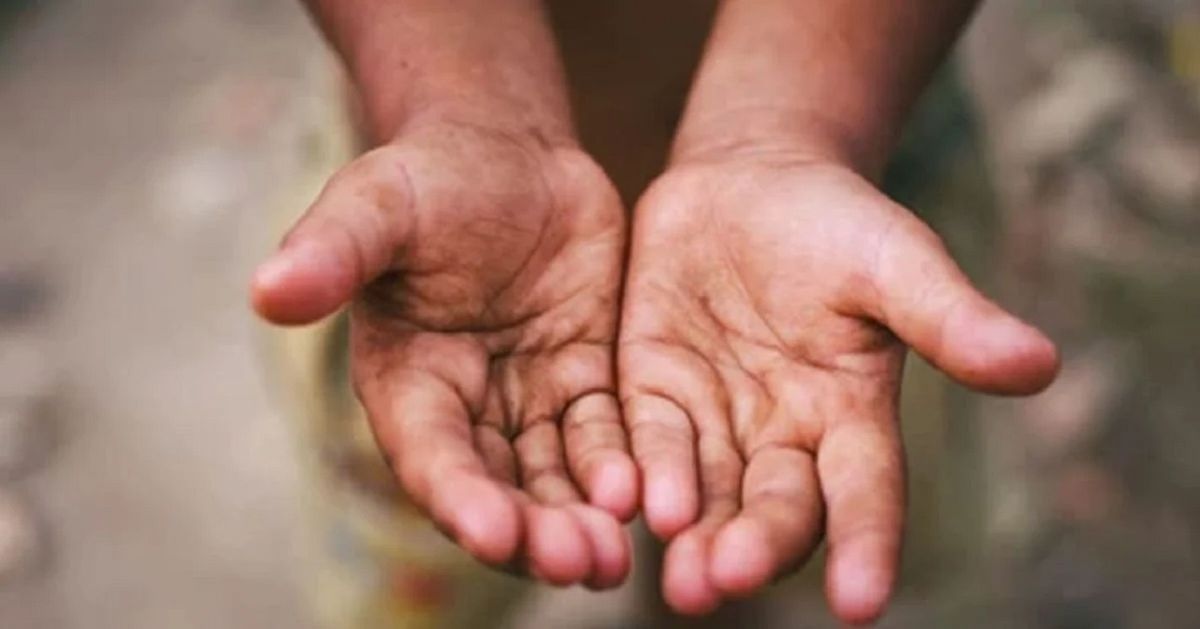 На Львівщині суд оштрафував маму за жебракування сина