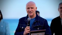 Труханов розповів, що отримує пенсію після припинення його громадянства України