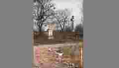 На міжнародній трасі біля Львова незаконно заливають фундамент під будівництво