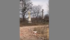 На міжнародній трасі біля Львова незаконно заливають фундамент під будівництво