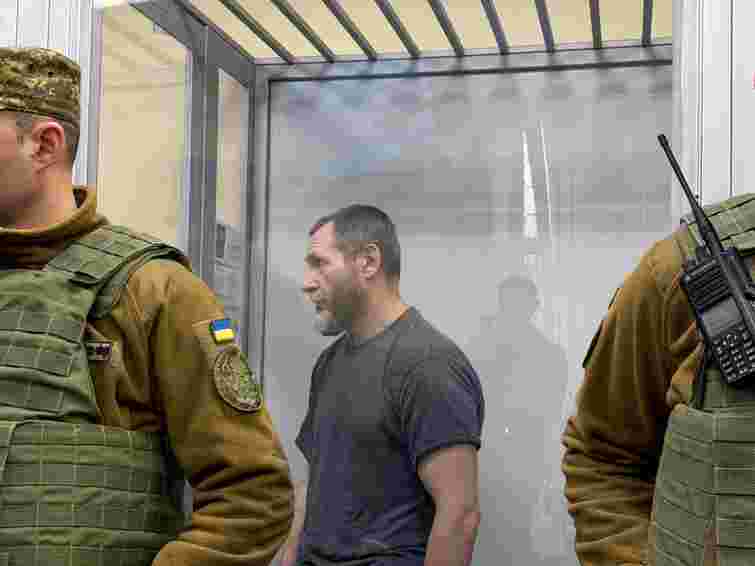 Родина Андрія Парубія вимагає 15 млн грн моральної компенсації 