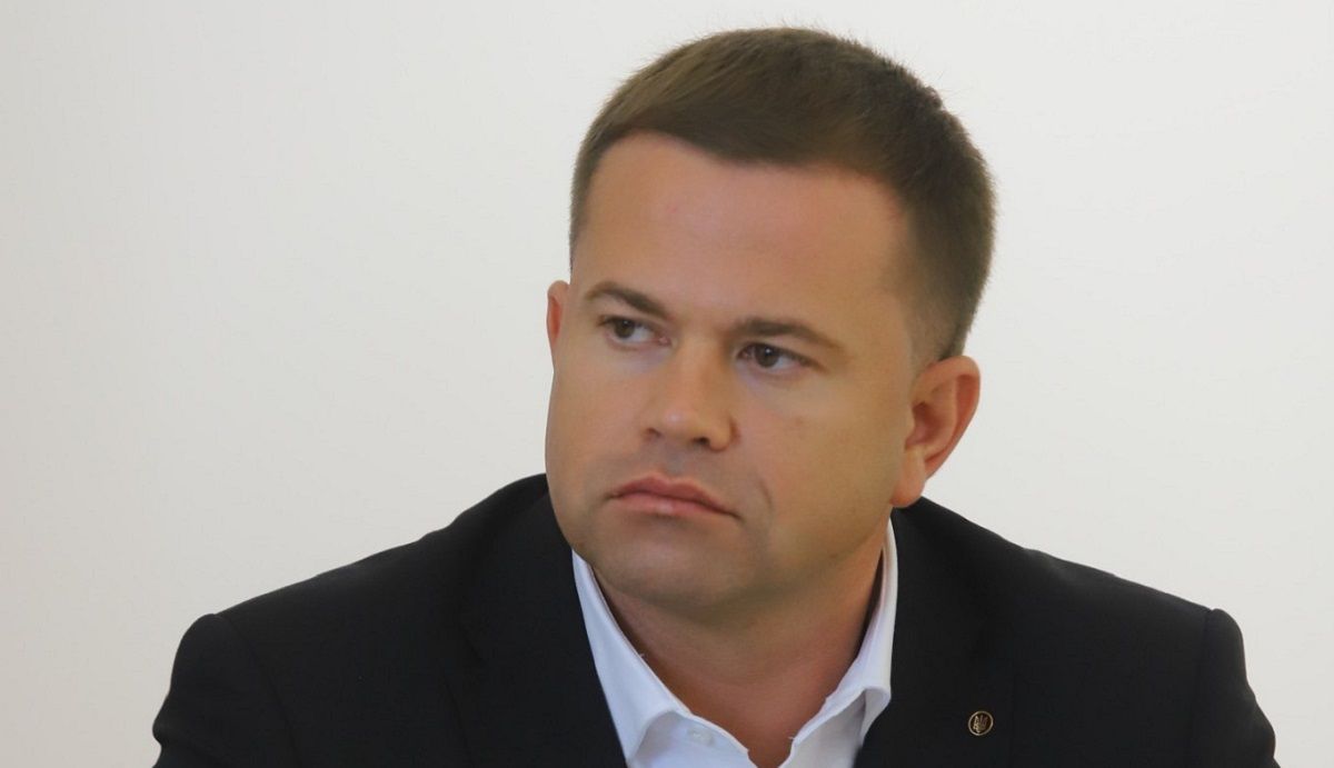 Керівник БЕБ на Львівщині задекларував проживання у власника базару на Сихові