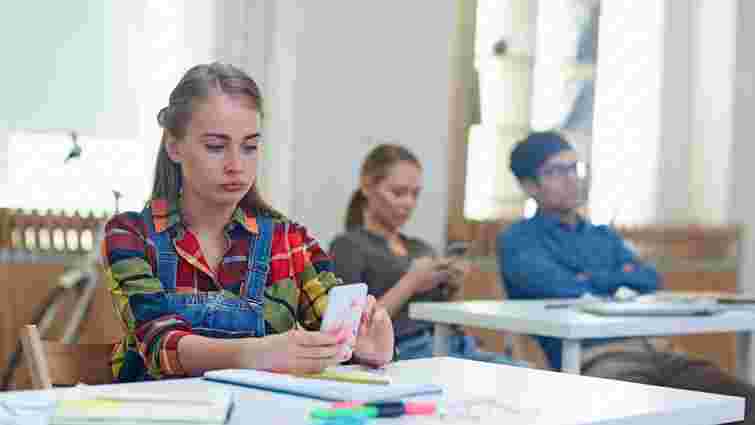 Прем’єр-міністерка відповіла на петицію щодо скасування реформи старшої школи