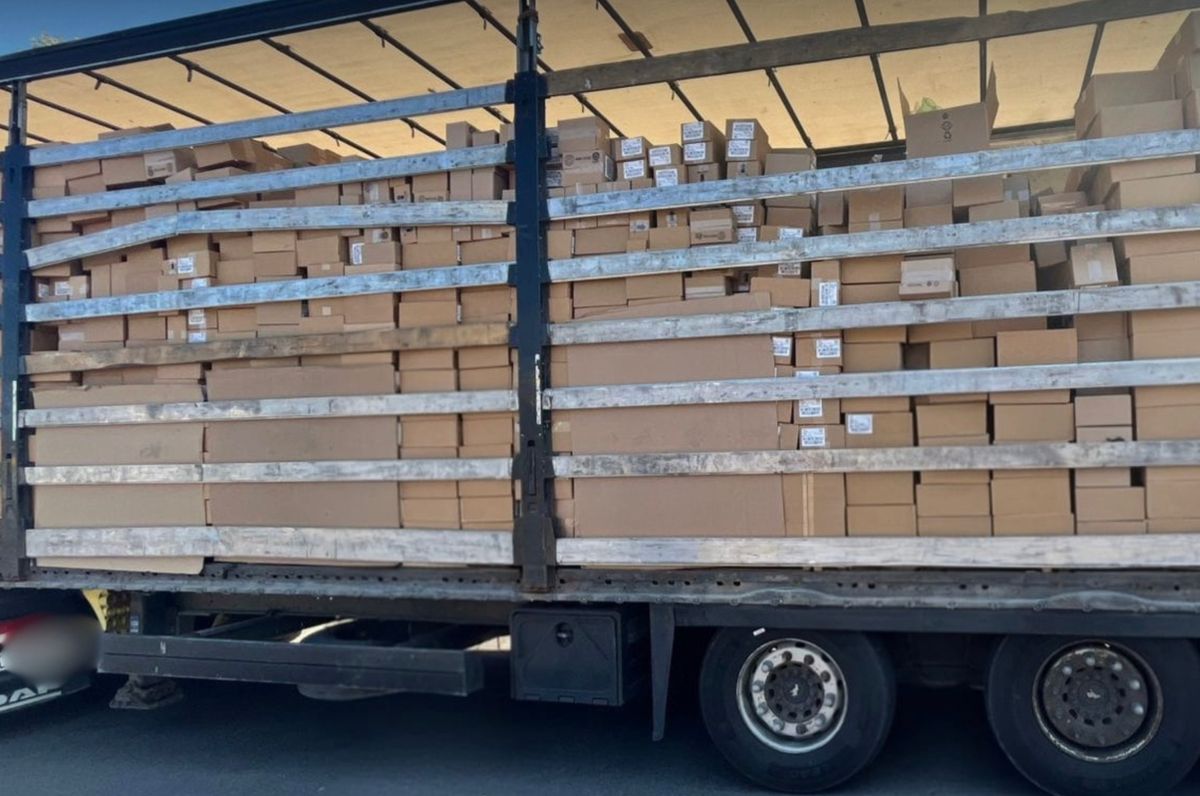 Волинянин організував контрабанду 16 тонн БАДів під виглядом гуманітарної допомоги 