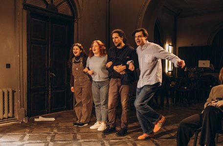 У театрі імені Заньковецької відбулась прем’єра вистави про «арештовану коляду»