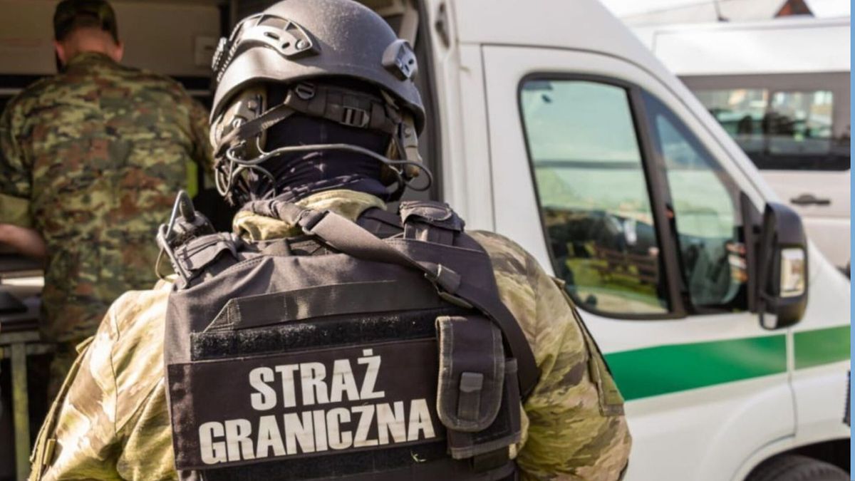 У Польщі затримали двох українців, які везли 12 російських нелегалів