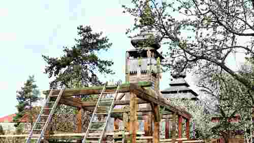 В Ужгород перевезли унікальну німецьку каплицю XIX століття