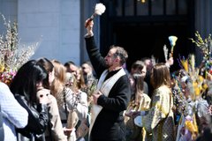 Розклад святкових богослужінь у церквах Тернополя на Вербну неділю