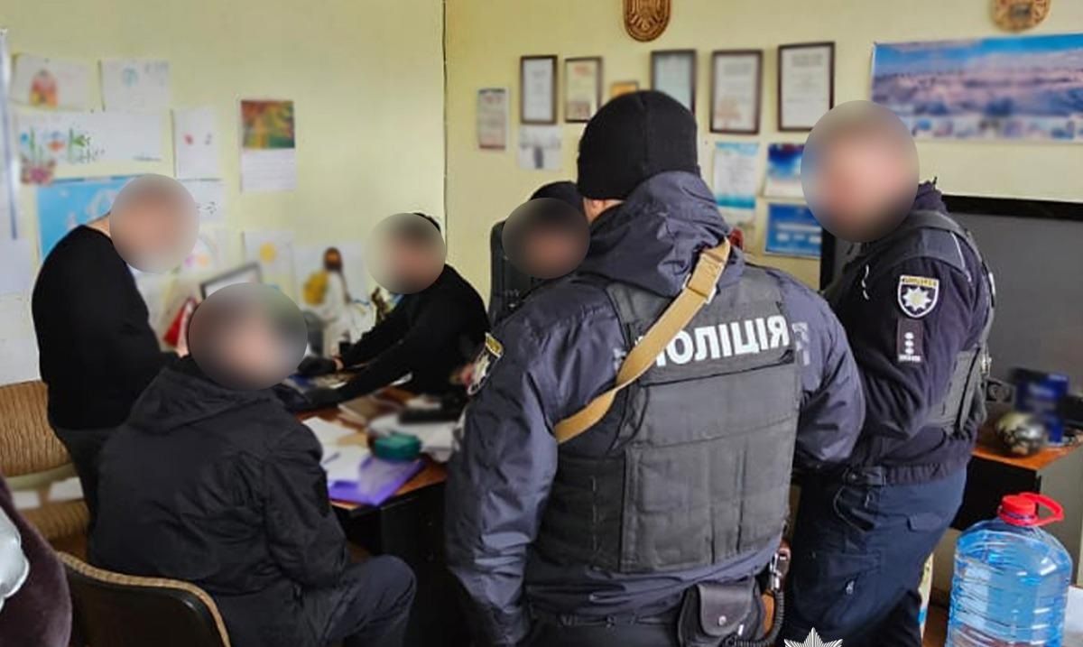 Директорка турфірми з Чернівців ошукала клієнтів на понад 1 млн грн