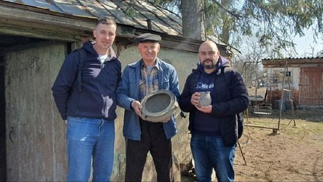Під час копання могили на сільському кладовищі на Полтавщині виявили поховання V століття