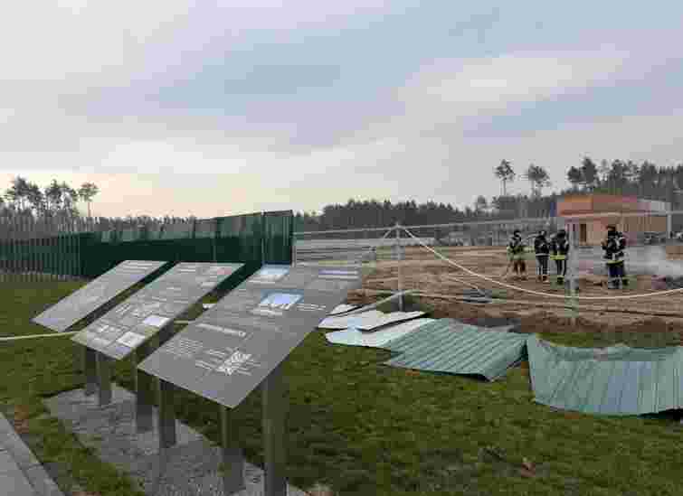 Перед похованням бійця російський дрон атакував Національне військове кладовище на Київщині