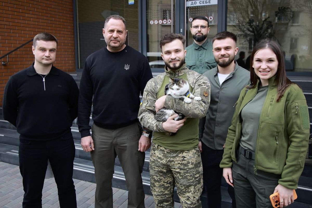 Андрій Єрмак їздив у зону бойових дій для надання військовим юридичних консультацій