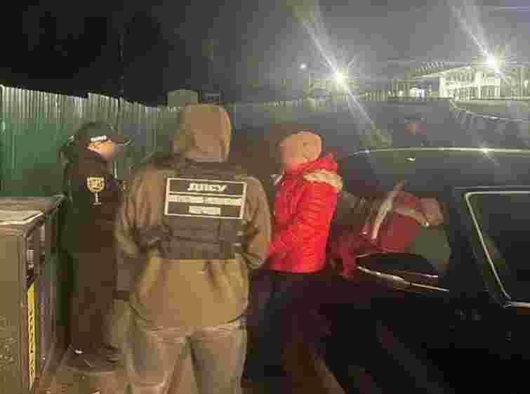 Закарпатські прикордонники викрили фіктивний шлюб із жінкою з інвалідністю