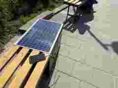 У Львові встановили перші лавки з сонячними батареями