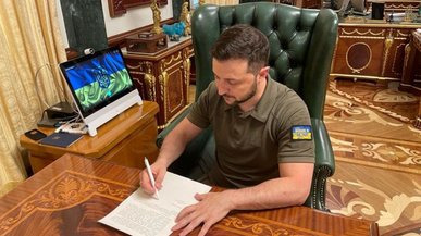 Зеленський запровадив санкції проти виробників зброї та компаній, які будували Кримський міст