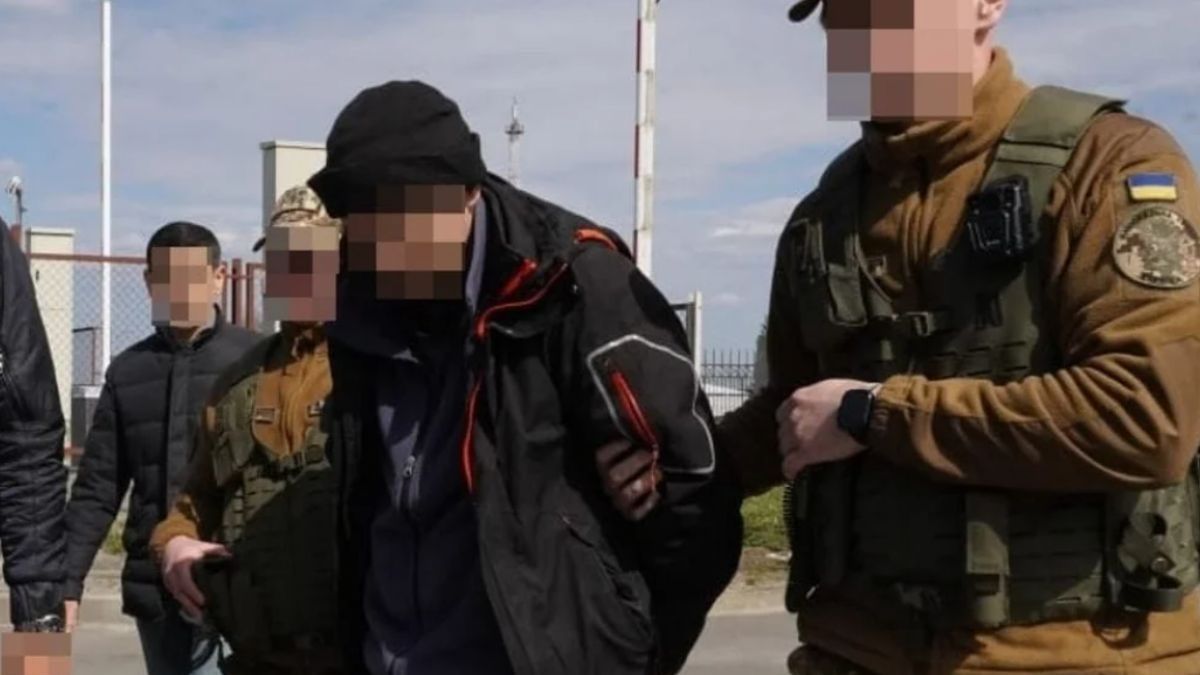 Україна передала Азербайджану колишнього вчителя англійської, який воював проти ЗСУ