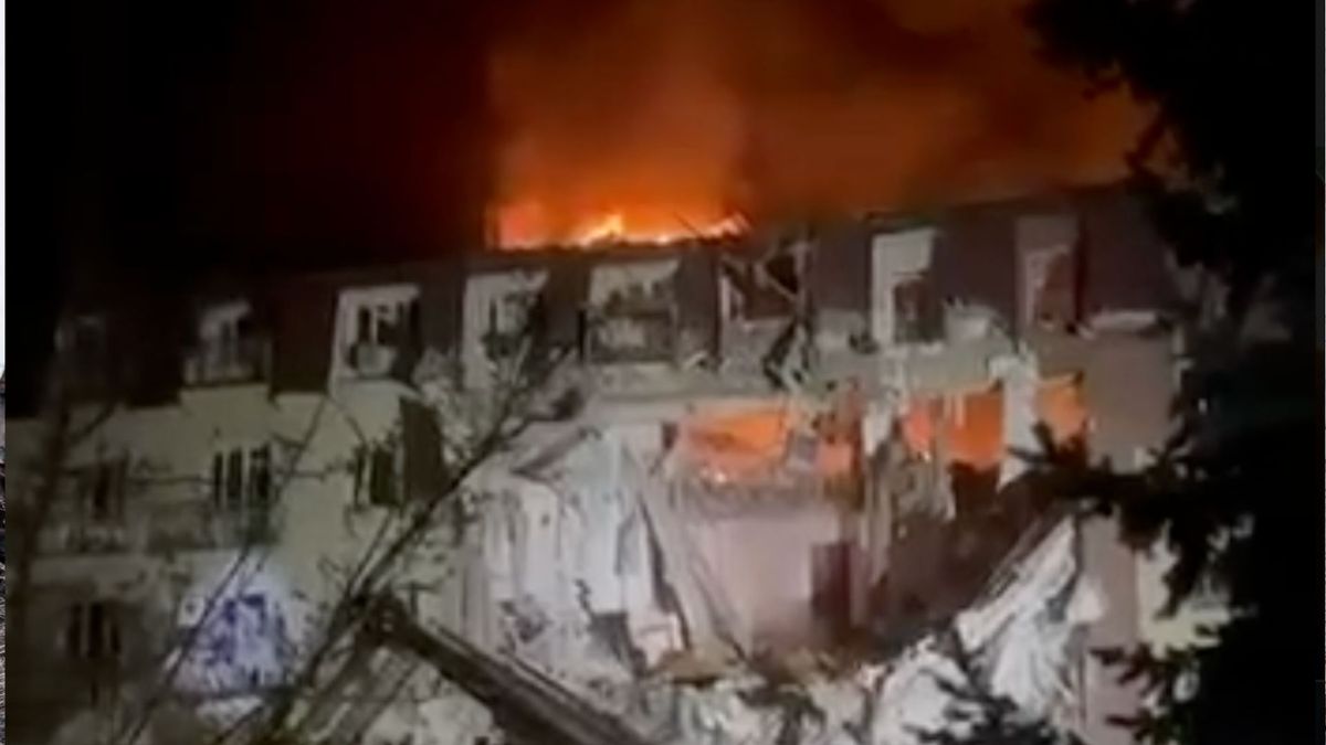 В Одесі російський дрон влетів у багатоповерхівку, є загиблі та поранені