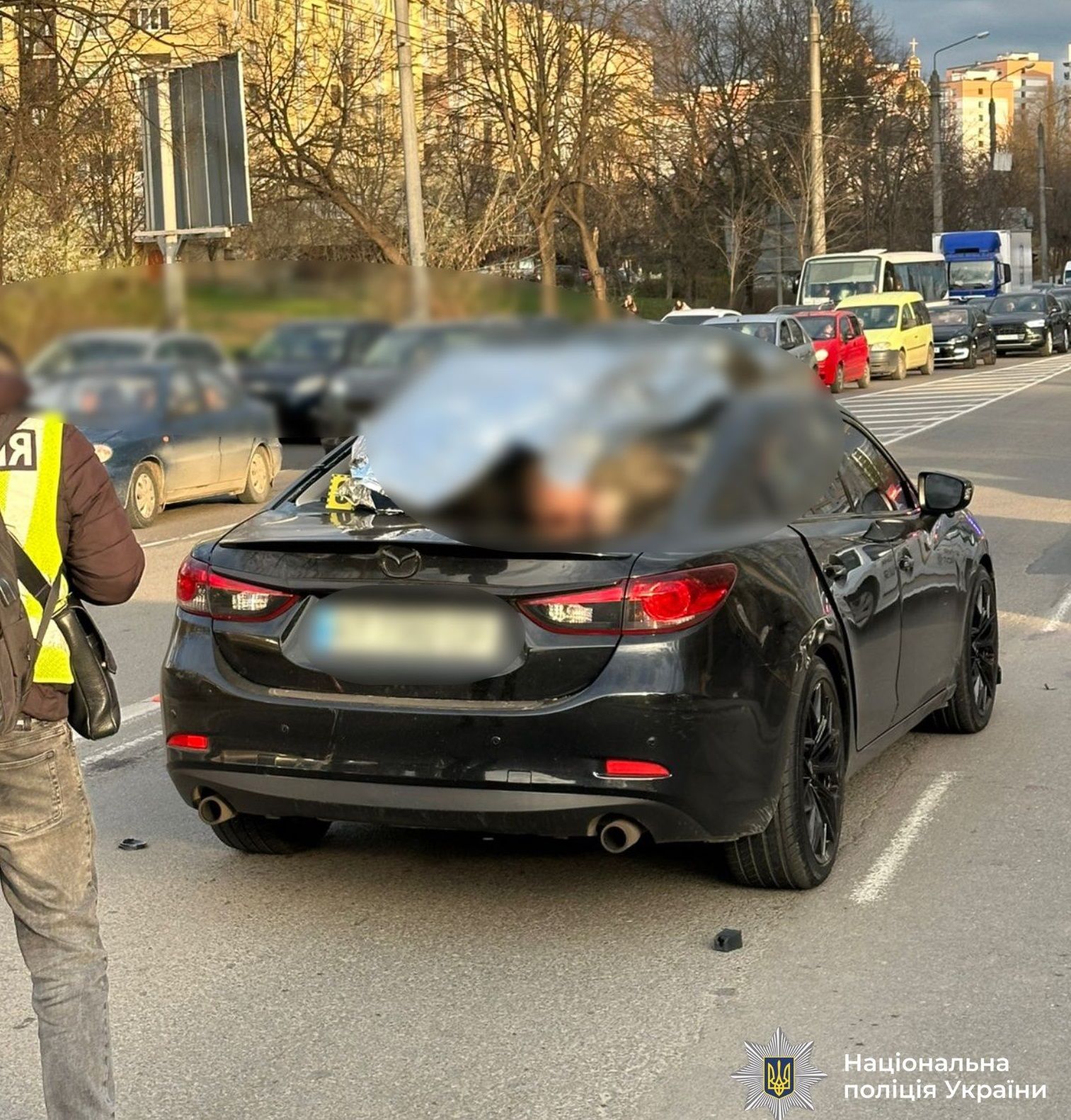 Особа пішохода ще встановлюється