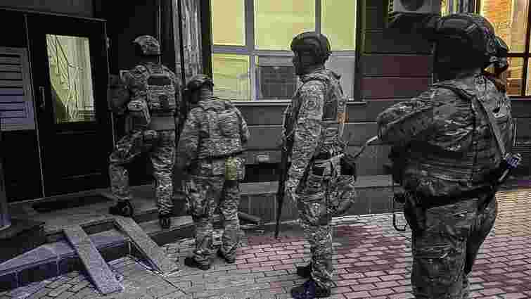 На Дніпропетровщині поліція провела спецоперацію та затримала підозрюваних у нападі на суддю