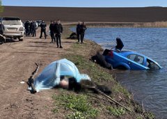 Буковинець з'їхав на автомобілі у ставок та потонув