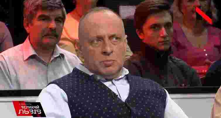 Сім’я нардепа Андрія Кота пересіла на орендований у власної фірми дорогий кросовер Mercedes