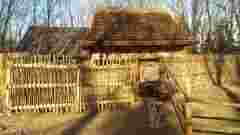 У львівському скансені відкрили відреставровану господарську будівлю бойків