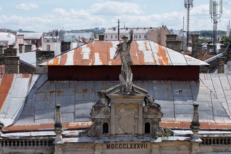 Mercury Art Center більше не проводитиме виставок на площі Міцкевича