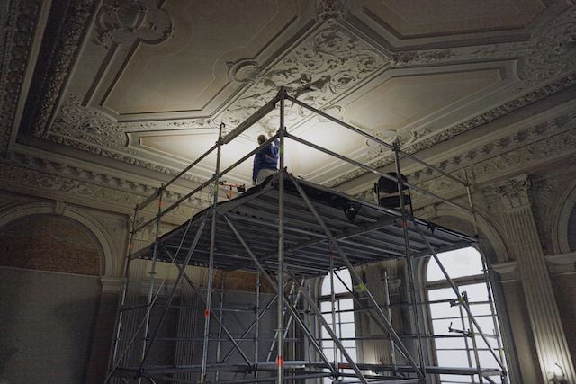 Дослідження будинку з Меркурієм