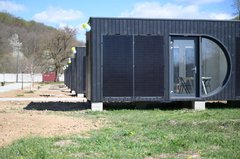 Біля Ужгорода відкрили модульне містечко для дітей із прифронтових територій