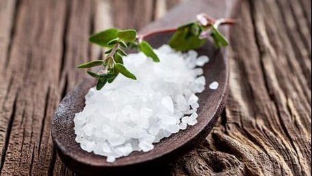 Оберіг від усіх бід на цілий рік: навіщо і як готують четвергову сіль