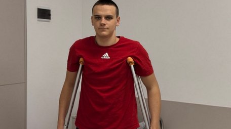 Після ДТП відламки кісток 16-річному підлітку лікарі складали як пазли
