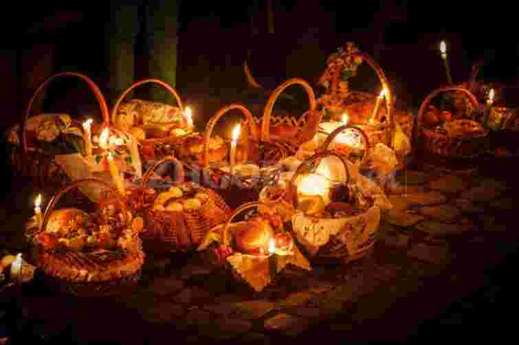 Розклад святкових богослужінь у церквах Рівного на Велику суботу та Великдень