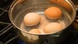 Вас це вразить: навіщо додавати лимон під час варіння яєць