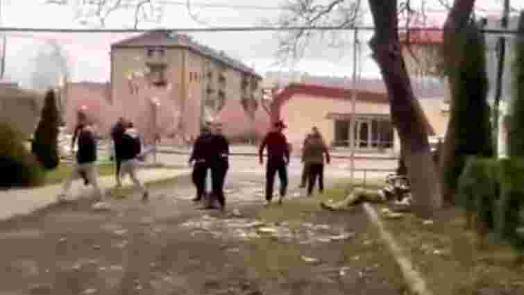 Група хуліганів жорстоко побила ветерана на Закарпатті 